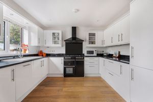 Kitchen- click for photo gallery